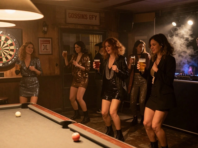 Bethnal Green Working Men's Club: Queer Nights for Girls' Groups